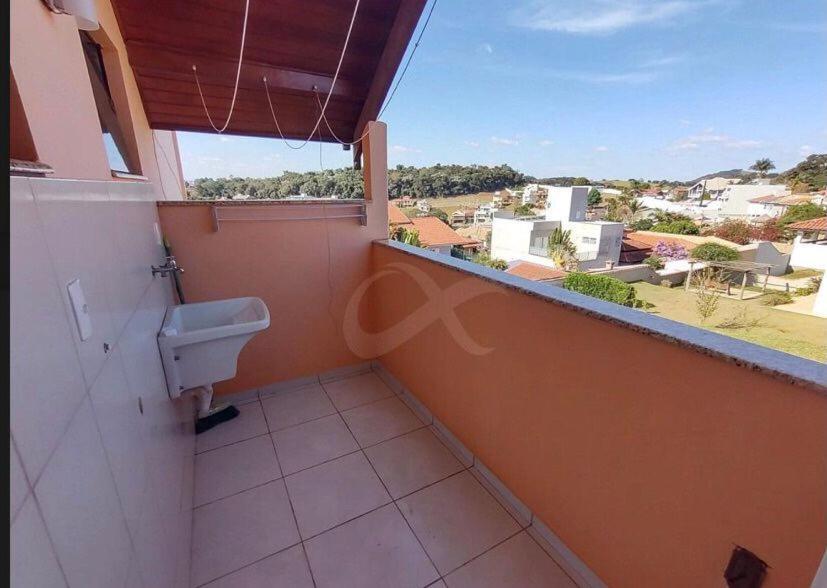 Casa agradável com piscina! Vila Águas de Lindóia Exterior foto